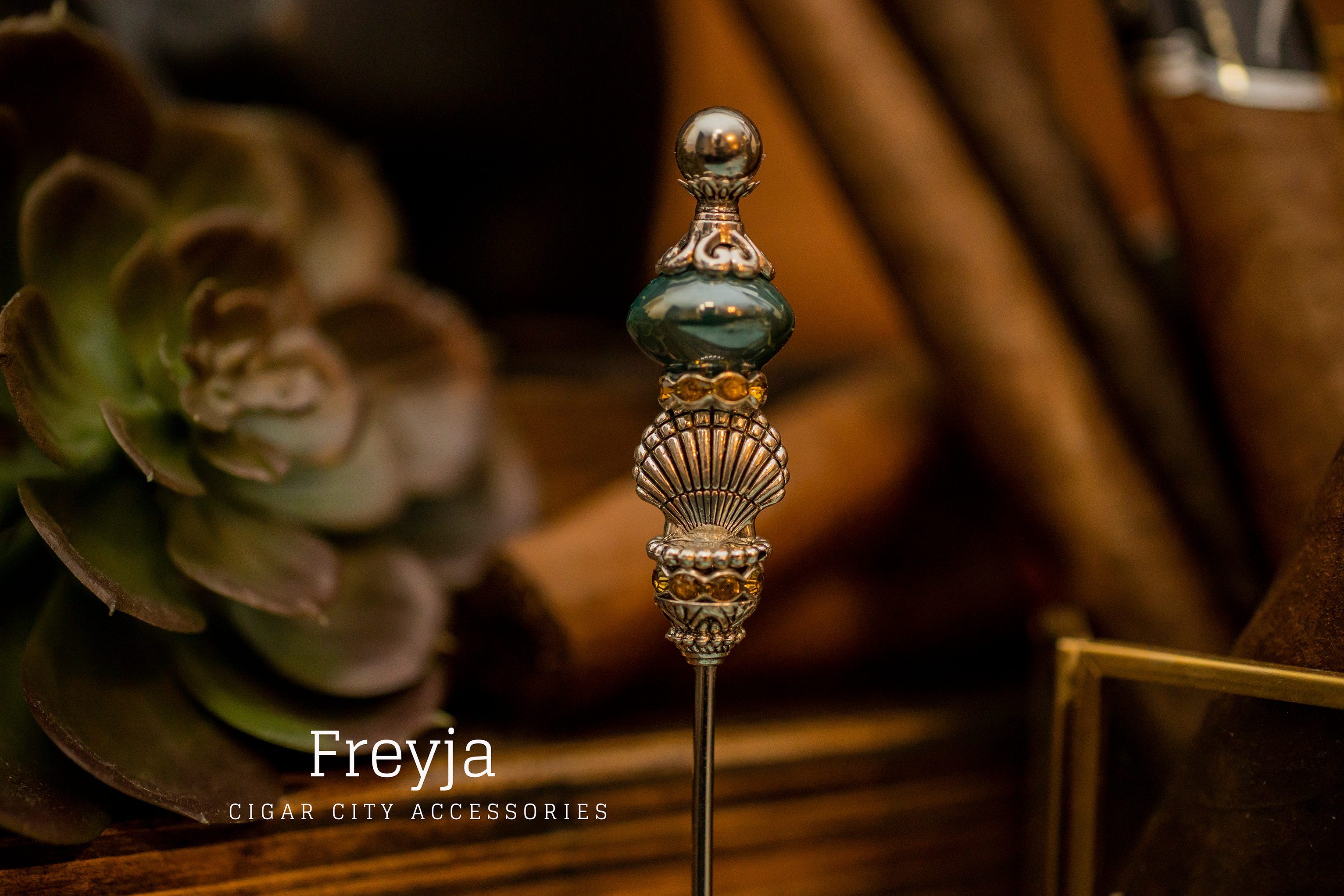 Freyja Cigar Pick